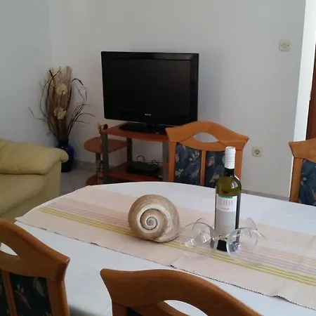 Ivan Dolac 12644a Jelsa (Hvar)