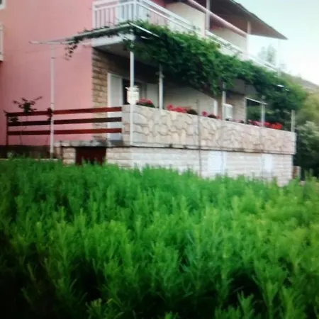 Ivan Dolac 12644a Appartement Jelsa (Hvar)